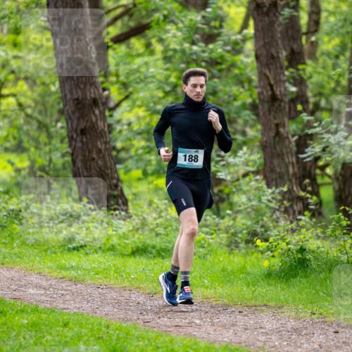 05.05.2024 - 7. Wedeler Halbmarathon Michael Strokosch http://msf.ph/oto/6220960 05.05.2024 10:43:08 Laufen 188 meine-sportfotos.de