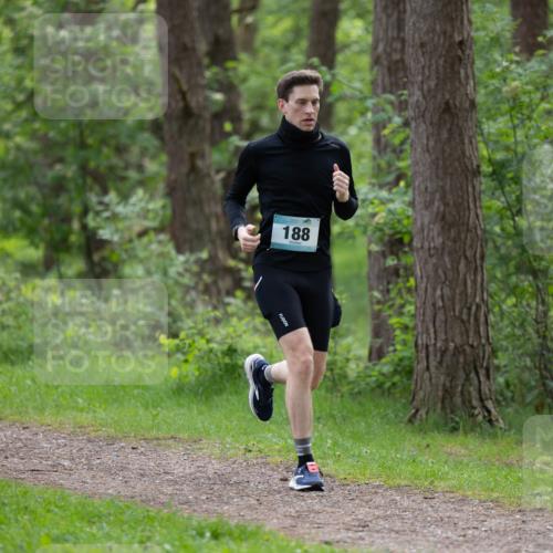 05.05.2024 - 7. Wedeler Halbmarathon Michael Strokosch http://msf.ph/oto/6220963 05.05.2024 10:43:09 Laufen 188 meine-sportfotos.de