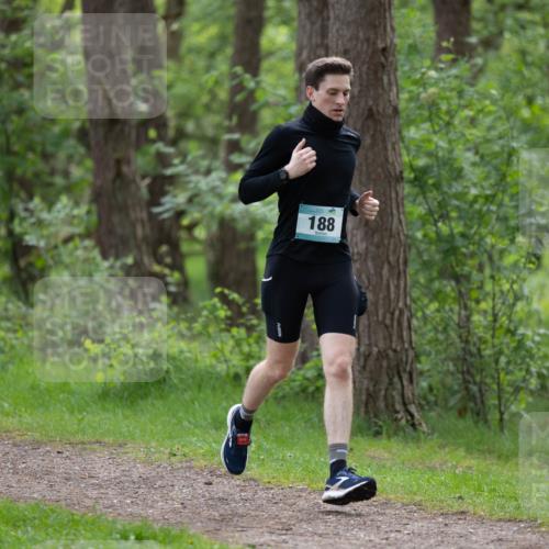 05.05.2024 - 7. Wedeler Halbmarathon Michael Strokosch http://msf.ph/oto/6220964 05.05.2024 10:43:09 Laufen 188 meine-sportfotos.de