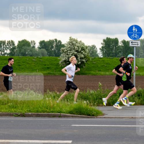 05.05.2024 - 7. Wedeler Halbmarathon Michael Strokosch http://msf.ph/oto/6220968 05.05.2024 10:55:00 Laufen 257 meine-sportfotos.de