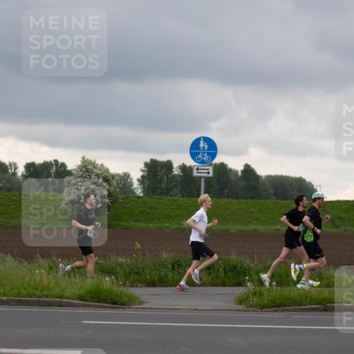 05.05.2024 - 7. Wedeler Halbmarathon Michael Strokosch http://msf.ph/oto/6220971 05.05.2024 10:55:00 Laufen  meine-sportfotos.de