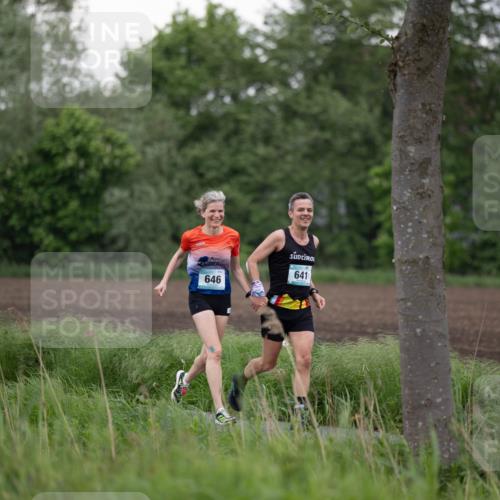 05.05.2024 - 7. Wedeler Halbmarathon Michael Strokosch http://msf.ph/oto/6221002 05.05.2024 10:55:30 Laufen 646, 641 meine-sportfotos.de