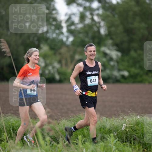 05.05.2024 - 7. Wedeler Halbmarathon Michael Strokosch http://msf.ph/oto/6221005 05.05.2024 10:55:34 Laufen 046, 641 meine-sportfotos.de