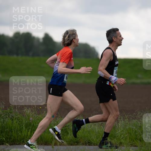05.05.2024 - 7. Wedeler Halbmarathon Michael Strokosch http://msf.ph/oto/6221012 05.05.2024 10:55:38 Laufen  meine-sportfotos.de