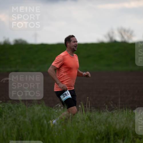 05.05.2024 - 7. Wedeler Halbmarathon Michael Strokosch http://msf.ph/oto/6221014 05.05.2024 10:55:47 Laufen 261 meine-sportfotos.de