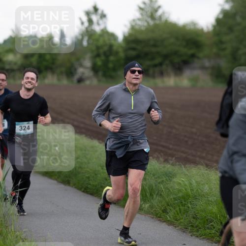 05.05.2024 - 7. Wedeler Halbmarathon Michael Strokosch http://msf.ph/oto/6221060 05.05.2024 10:56:27 Laufen 324 meine-sportfotos.de