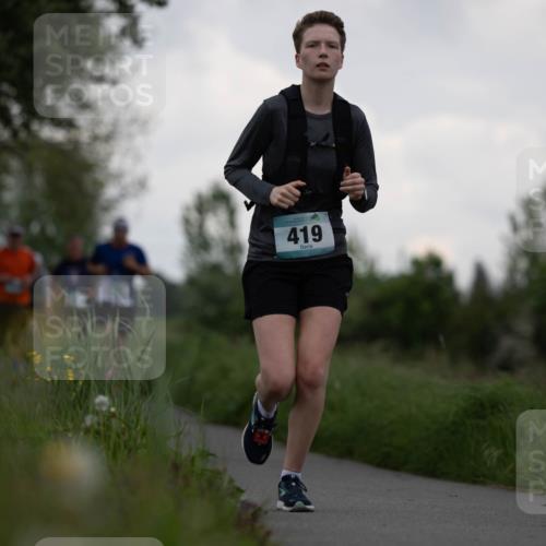 05.05.2024 - 7. Wedeler Halbmarathon Michael Strokosch http://msf.ph/oto/6221065 05.05.2024 10:56:38 Laufen 419 meine-sportfotos.de