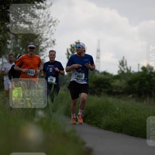 05.05.2024 - 7. Wedeler Halbmarathon Michael Strokosch http://msf.ph/oto/6221069 05.05.2024 10:56:41 Laufen 432, 46, 683 meine-sportfotos.de