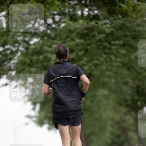 05.05.2024 - 7. Wedeler Halbmarathon Michael Strokosch http://msf.ph/oto/6221084 05.05.2024 10:57:08 Laufen  meine-sportfotos.de
