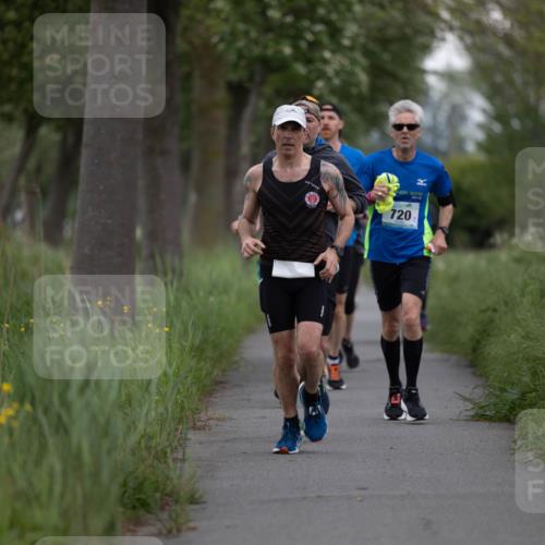 05.05.2024 - 7. Wedeler Halbmarathon Michael Strokosch http://msf.ph/oto/6221098 05.05.2024 10:57:44 Laufen 201, 720 meine-sportfotos.de