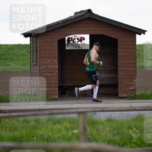 05.05.2024 - 7. Wedeler Halbmarathon Michael Strokosch http://msf.ph/oto/6221108 05.05.2024 10:58:26 Laufen  meine-sportfotos.de