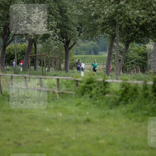 05.05.2024 - 7. Wedeler Halbmarathon Michael Strokosch http://msf.ph/oto/6221134 05.05.2024 11:03:16 Laufen  meine-sportfotos.de