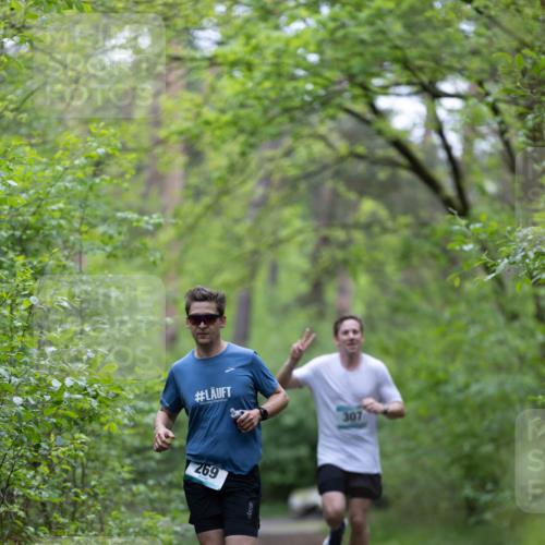 05.05.2024 - 7. Wedeler Halbmarathon Michael Strokosch http://msf.ph/oto/6221302 05.05.2024 10:30:17 Laufen 269, 307 meine-sportfotos.de