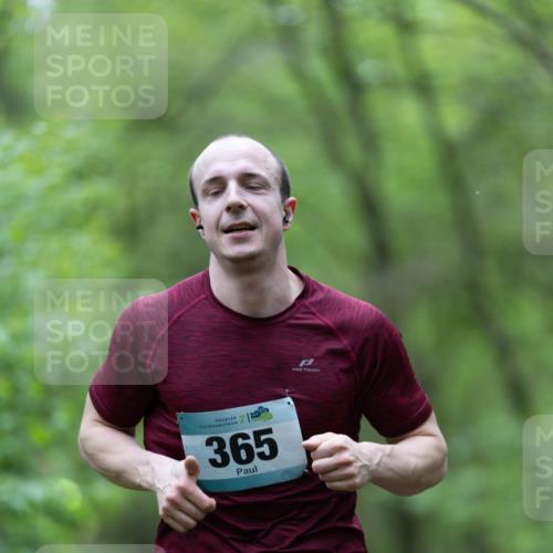 05.05.2024 - 7. Wedeler Halbmarathon Michael Strokosch http://msf.ph/oto/6221313 05.05.2024 10:30:38 Laufen 365 meine-sportfotos.de