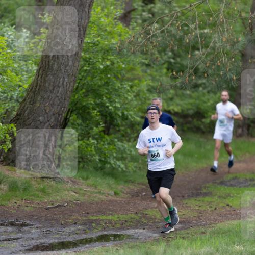 05.05.2024 - 7. Wedeler Halbmarathon Michael Strokosch http://msf.ph/oto/6221332 05.05.2024 10:33:48 Laufen 660 meine-sportfotos.de