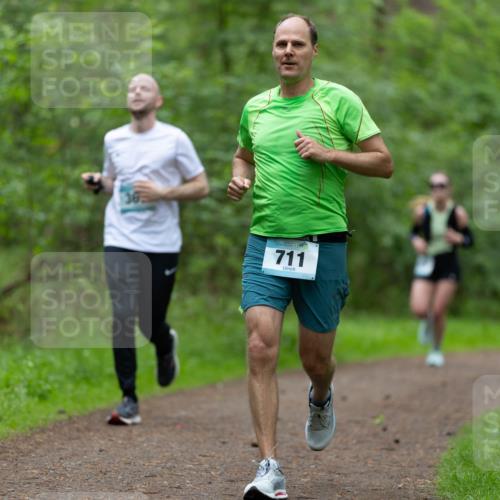 05.05.2024 - 7. Wedeler Halbmarathon Michael Strokosch http://msf.ph/oto/6221352 05.05.2024 10:37:07 Laufen 711 meine-sportfotos.de