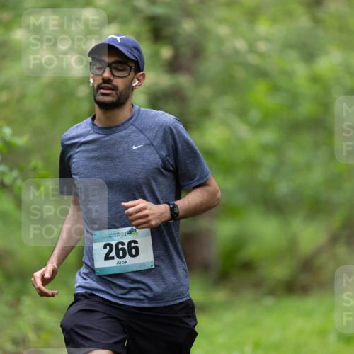 05.05.2024 - 7. Wedeler Halbmarathon Michael Strokosch http://msf.ph/oto/6221371 05.05.2024 10:37:28 Laufen 266 meine-sportfotos.de