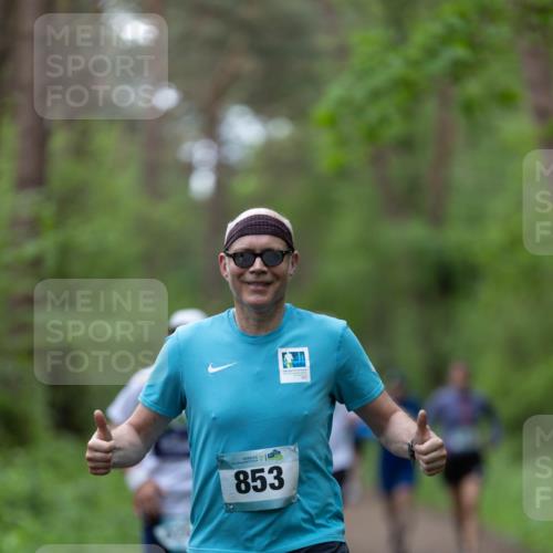 05.05.2024 - 7. Wedeler Halbmarathon Michael Strokosch http://msf.ph/oto/6221389 05.05.2024 10:46:56 Laufen 853 meine-sportfotos.de