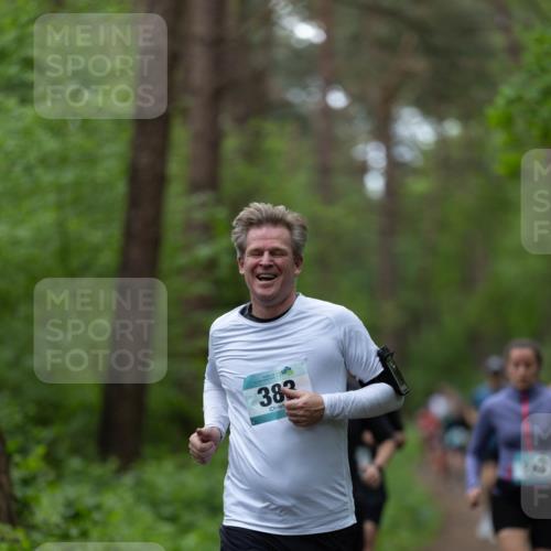 05.05.2024 - 7. Wedeler Halbmarathon Michael Strokosch http://msf.ph/oto/6221395 05.05.2024 10:46:59 Laufen 383 meine-sportfotos.de