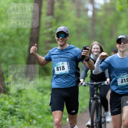 05.05.2024 - 7. Wedeler Halbmarathon Michael Strokosch http://msf.ph/oto/6221401 05.05.2024 10:47:04 Laufen 818, 104, 819 meine-sportfotos.de