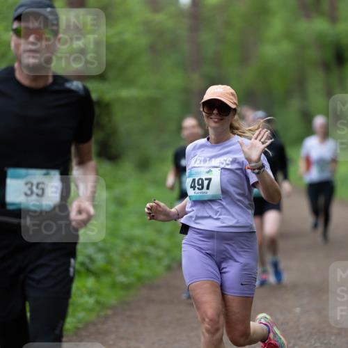 05.05.2024 - 7. Wedeler Halbmarathon Michael Strokosch http://msf.ph/oto/6221407 05.05.2024 10:47:10 Laufen 35, 497 meine-sportfotos.de