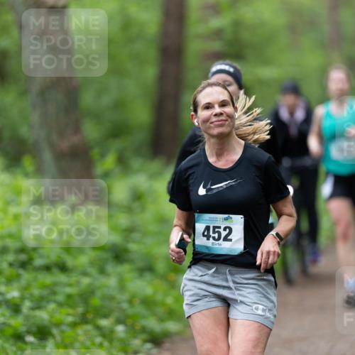 05.05.2024 - 7. Wedeler Halbmarathon Michael Strokosch http://msf.ph/oto/6221413 05.05.2024 10:47:13 Laufen 452 meine-sportfotos.de