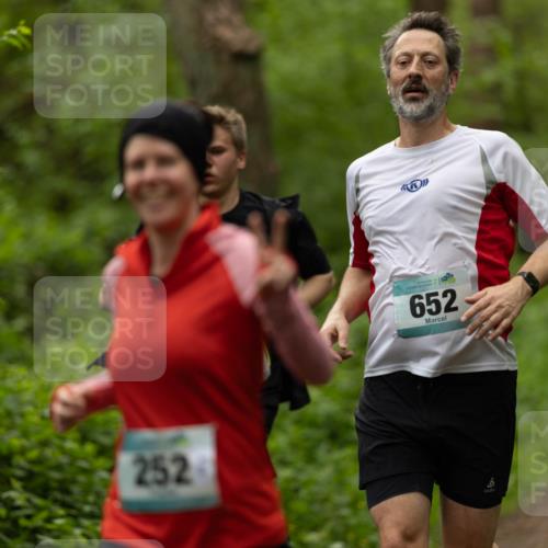 05.05.2024 - 7. Wedeler Halbmarathon Michael Strokosch http://msf.ph/oto/6221418 05.05.2024 10:47:18 Laufen 252, 652 meine-sportfotos.de