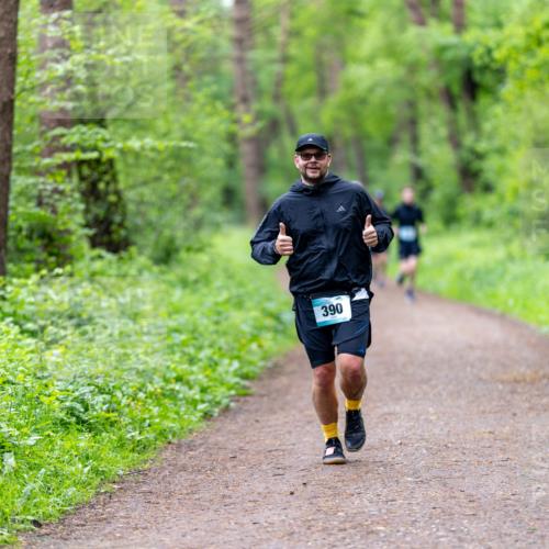 05.05.2024 - 7. Wedeler Halbmarathon Michael Strokosch http://msf.ph/oto/6221420 05.05.2024 10:47:20 Laufen 390 meine-sportfotos.de