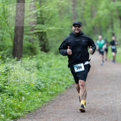 05.05.2024 - 7. Wedeler Halbmarathon Michael Strokosch http://msf.ph/oto/6221422 05.05.2024 10:47:21 Laufen 390 meine-sportfotos.de