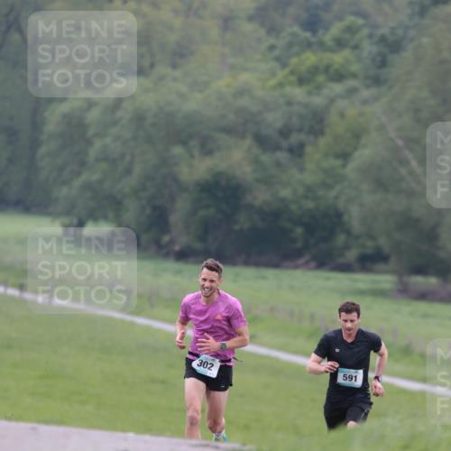 05.05.2024 - 7. Wedeler Halbmarathon H.Heesch http://msf.ph/oto/6221498 05.05.2024 10:52:55 Laufen 302, 591 meine-sportfotos.de