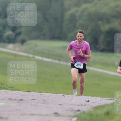 05.05.2024 - 7. Wedeler Halbmarathon H.Heesch http://msf.ph/oto/6221499 05.05.2024 10:52:57 Laufen 302, 591 meine-sportfotos.de