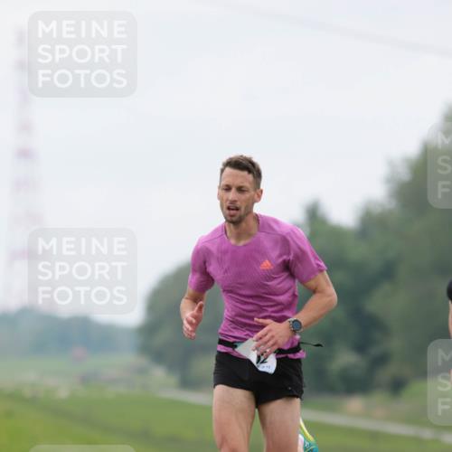 05.05.2024 - 7. Wedeler Halbmarathon H.Heesch http://msf.ph/oto/6221505 05.05.2024 10:53:00 Laufen  meine-sportfotos.de