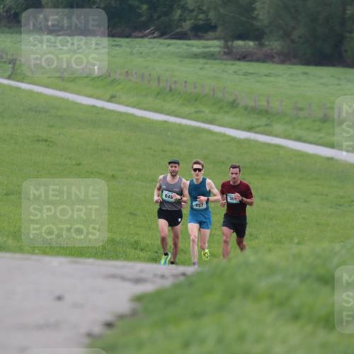 05.05.2024 - 7. Wedeler Halbmarathon H.Heesch http://msf.ph/oto/6221540 05.05.2024 10:54:41 Laufen 645 meine-sportfotos.de