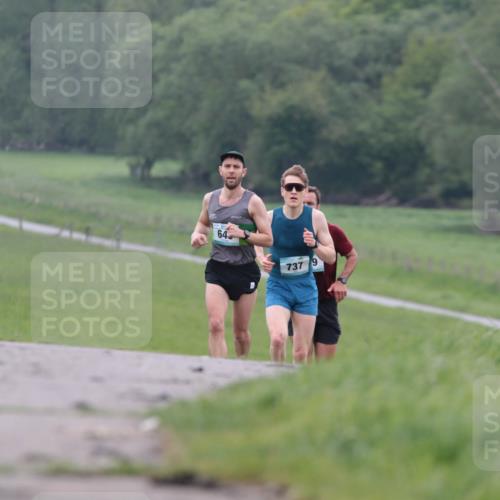 05.05.2024 - 7. Wedeler Halbmarathon H.Heesch http://msf.ph/oto/6221545 05.05.2024 10:54:49 Laufen 64, 737, 9 meine-sportfotos.de