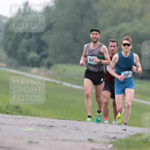 05.05.2024 - 7. Wedeler Halbmarathon H.Heesch http://msf.ph/oto/6221552 05.05.2024 10:54:52 Laufen 64, 737 meine-sportfotos.de
