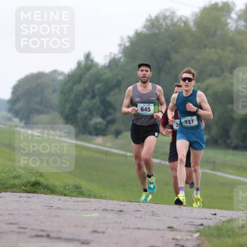 05.05.2024 - 7. Wedeler Halbmarathon H.Heesch http://msf.ph/oto/6221555 05.05.2024 10:54:53 Laufen 645, 737, 3 meine-sportfotos.de