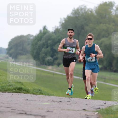 05.05.2024 - 7. Wedeler Halbmarathon H.Heesch http://msf.ph/oto/6221556 05.05.2024 10:54:53 Laufen 545, 737 meine-sportfotos.de