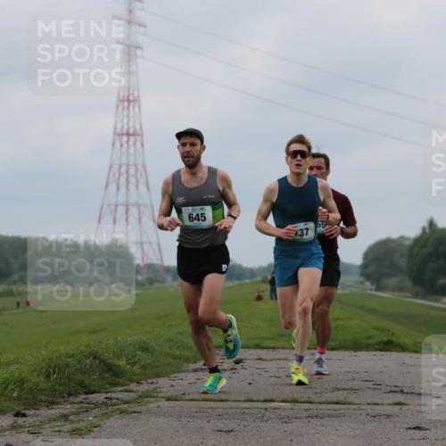 05.05.2024 - 7. Wedeler Halbmarathon H.Heesch http://msf.ph/oto/6221568 05.05.2024 10:54:57 Laufen 645, 37 meine-sportfotos.de