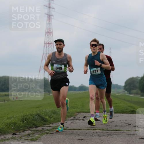 05.05.2024 - 7. Wedeler Halbmarathon H.Heesch http://msf.ph/oto/6221570 05.05.2024 10:54:57 Laufen 16, 645, 737 meine-sportfotos.de