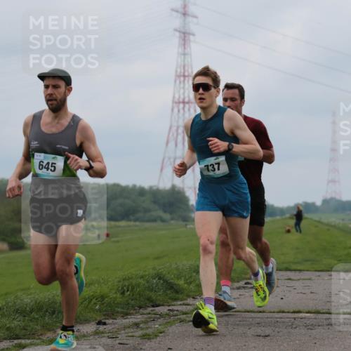 05.05.2024 - 7. Wedeler Halbmarathon H.Heesch http://msf.ph/oto/6221575 05.05.2024 10:54:58 Laufen 4, 16, 645, 737 meine-sportfotos.de