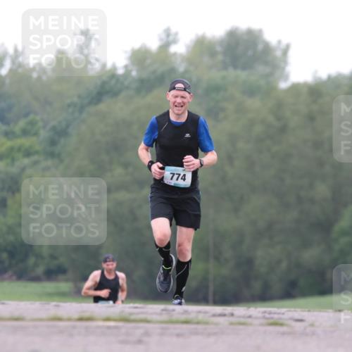 05.05.2024 - 7. Wedeler Halbmarathon H.Heesch http://msf.ph/oto/6221607 05.05.2024 10:56:27 Laufen 774 meine-sportfotos.de