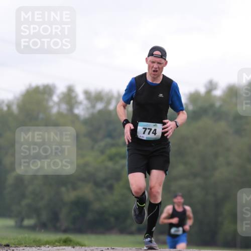 05.05.2024 - 7. Wedeler Halbmarathon H.Heesch http://msf.ph/oto/6221613 05.05.2024 10:56:29 Laufen 774, 84 meine-sportfotos.de