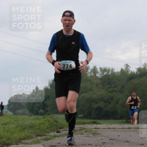 05.05.2024 - 7. Wedeler Halbmarathon H.Heesch http://msf.ph/oto/6221625 05.05.2024 10:56:31 Laufen 774 meine-sportfotos.de