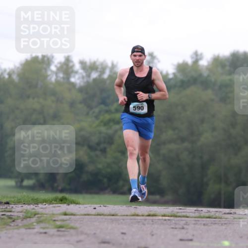 05.05.2024 - 7. Wedeler Halbmarathon H.Heesch http://msf.ph/oto/6221634 05.05.2024 10:56:35 Laufen 590 meine-sportfotos.de