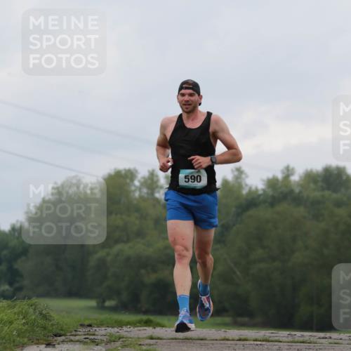 05.05.2024 - 7. Wedeler Halbmarathon H.Heesch http://msf.ph/oto/6221643 05.05.2024 10:56:37 Laufen 590 meine-sportfotos.de