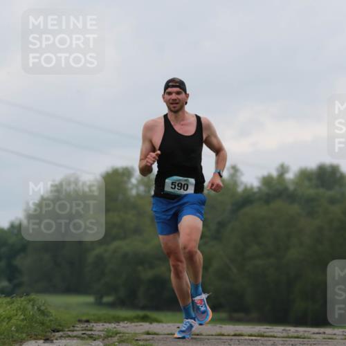 05.05.2024 - 7. Wedeler Halbmarathon H.Heesch http://msf.ph/oto/6221645 05.05.2024 10:56:37 Laufen 590 meine-sportfotos.de