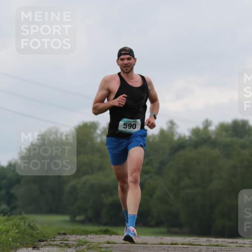 05.05.2024 - 7. Wedeler Halbmarathon H.Heesch http://msf.ph/oto/6221646 05.05.2024 10:56:37 Laufen 590 meine-sportfotos.de