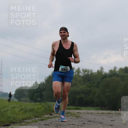 05.05.2024 - 7. Wedeler Halbmarathon H.Heesch http://msf.ph/oto/6221650 05.05.2024 10:56:38 Laufen 590 meine-sportfotos.de