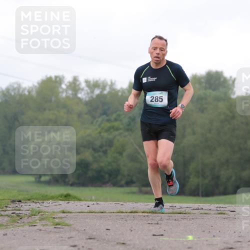 05.05.2024 - 7. Wedeler Halbmarathon H.Heesch http://msf.ph/oto/6221679 05.05.2024 10:57:11 Laufen 285 meine-sportfotos.de