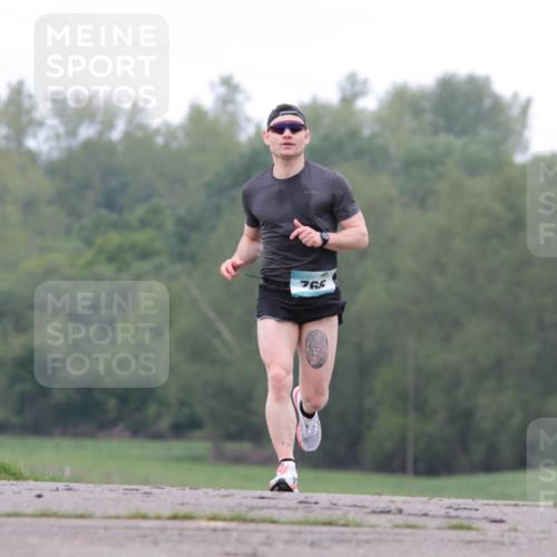 05.05.2024 - 7. Wedeler Halbmarathon H.Heesch http://msf.ph/oto/6221700 05.05.2024 10:57:33 Laufen 766 meine-sportfotos.de